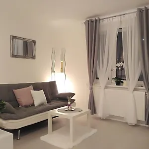 Anastasia-apartment & Garage Апартаменты Вена